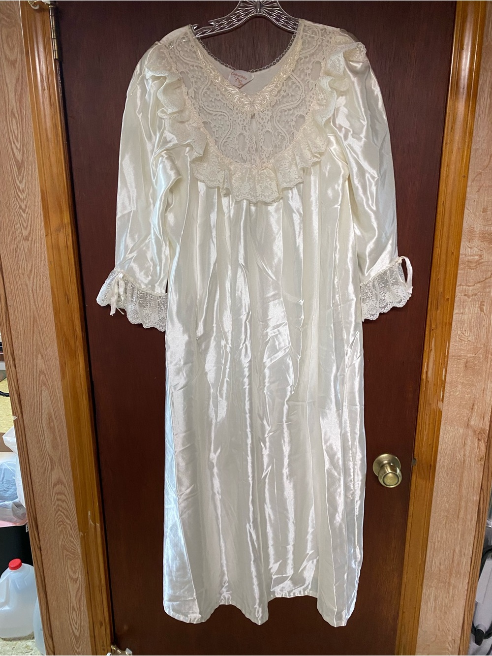 VTG Elise Stevens White Liquid Satin Nightgown Victorian Long Sleeve medium
